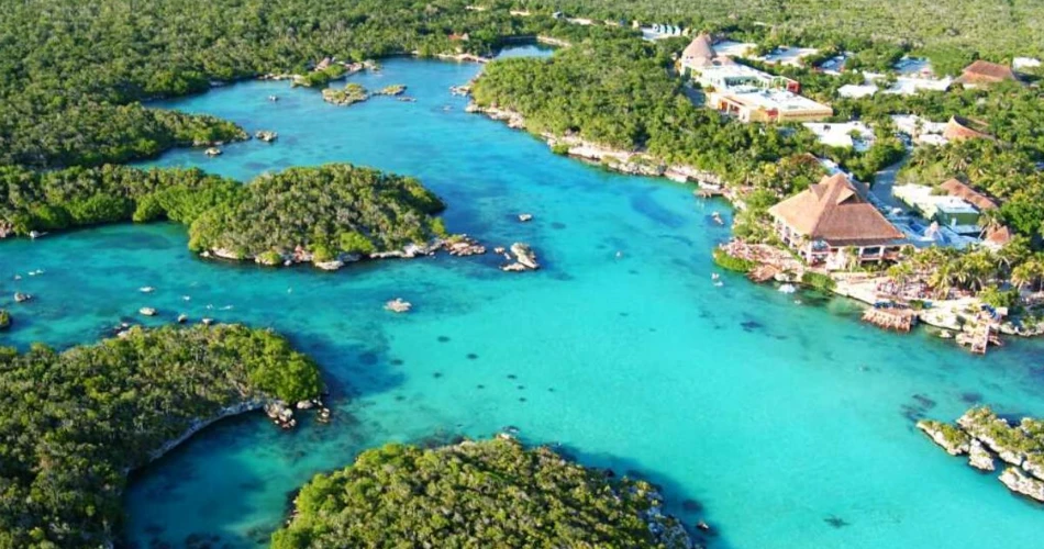 Xcaret vs. Xel-Há: Which Cultural and Eco Park is Best for You